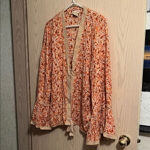 Elegant Orange Floral Cape with Lace Trim
